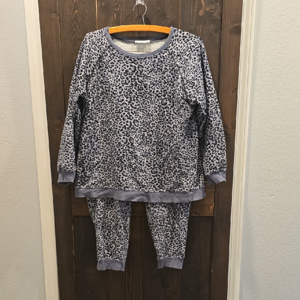 Zenana Outfitters Gray and Black Pajama Set Cozy Knit